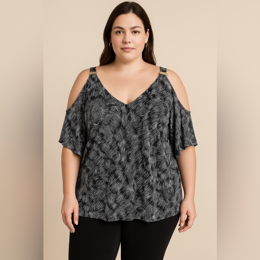 Daisy Fuentes Black And Gray Patterned Cold Shoulder Blouse